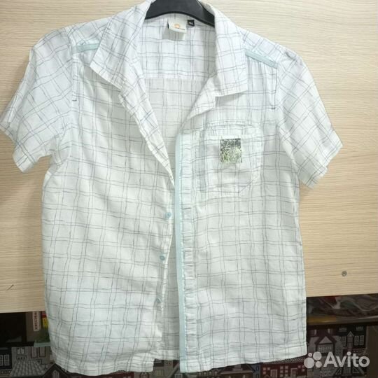 Рубашки, школьные и не очень. 152разм. Есть белая