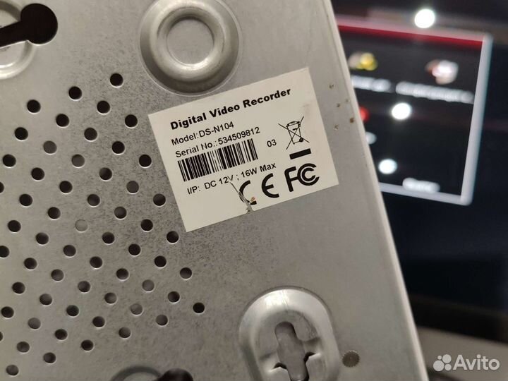 4-кан Ip видеорегистратор Hiwatch DS-N104