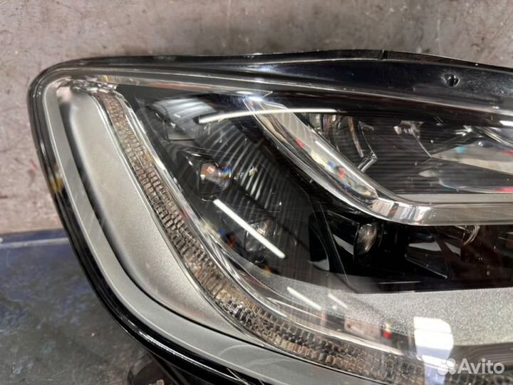 Фара LED правая Audi A6 C7