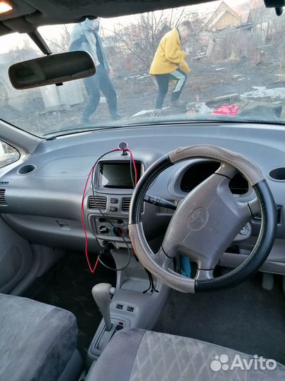 Toyota Corolla Spacio 1.6 AT, 1999, 300 000 км