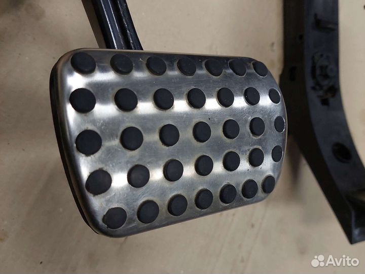 Педаль газа Mercedes S Klasse W220 W221