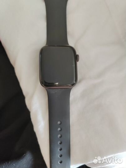 Часы apple watch se 44 mm бу