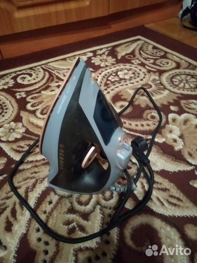 Утюг Redmond Rl-C285