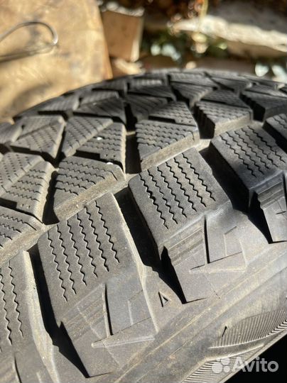 Bridgestone Blizzak DM-V3 285/50 R20