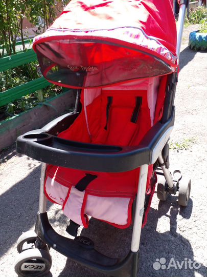 Прогулочная коляска