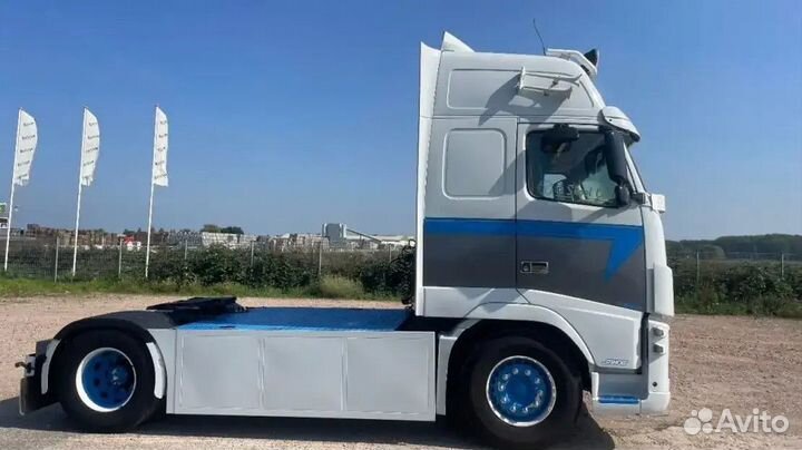 Pазбираем грузовик Volvo FH 2005-2008