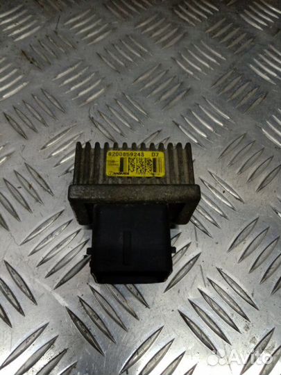 Реле свечей накала Renault Duster LE adventure