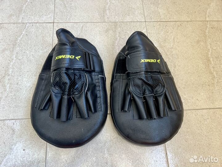 Лапы боксерские Demix 2шт