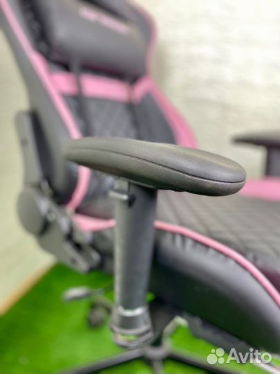 Компьютерное кресло розовое premium