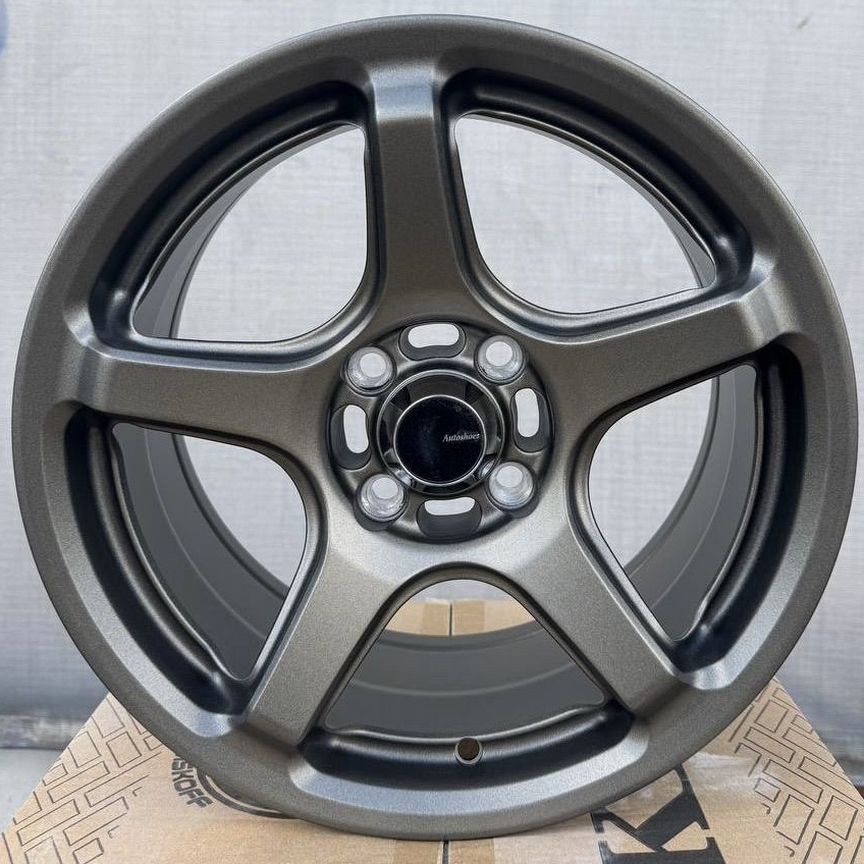 Литые диски Work Emotion 7×R15 4×100