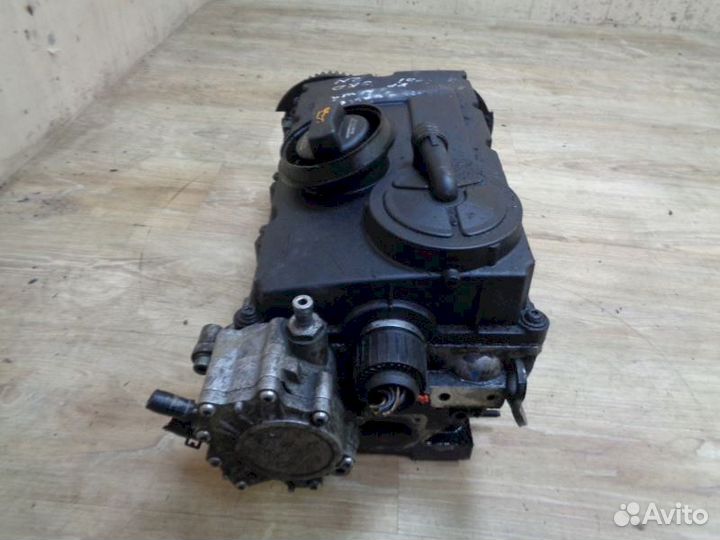 Гбц головка блока VW Passat 6 Golf 5 2.0 TDI