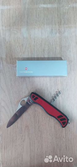 Швейцарский нож Victorinox Sentinel One Hand