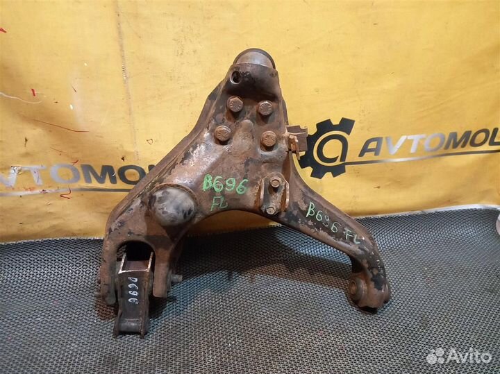 Рычаг передний левый mitsubishi pajero sport K94W