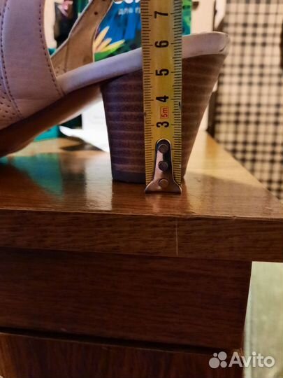 Босоножки, натуральная кожа, 41 размера