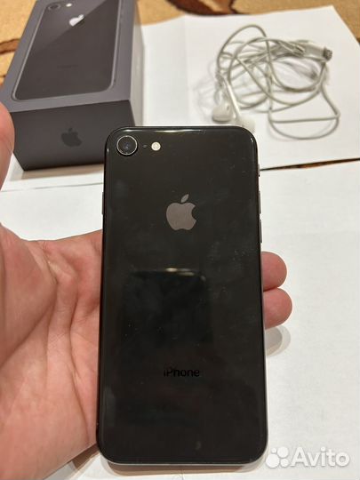 iPhone 8, 64 ГБ