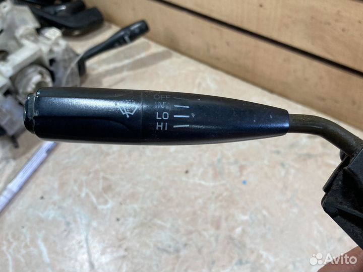 Подрулевой переключатель тойота карина 170