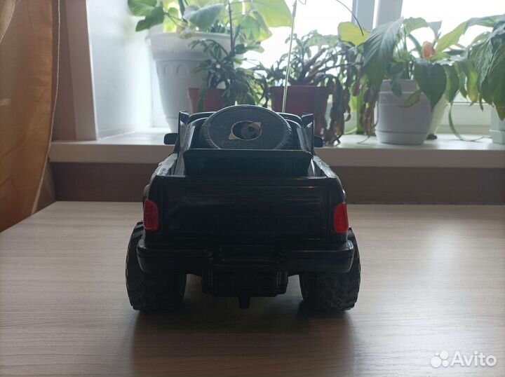 Машина на радиоуправлении