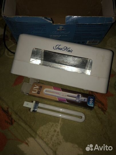 Лампа для ногтей