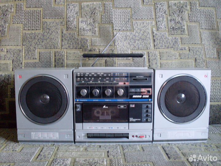 Вега 335, приемник VEF214 и музыкальный центр Sony