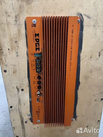 Автомобильный сабвуфер и усилитель