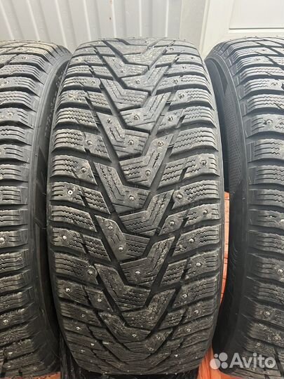 Hankook Winter I'Pike RS2 W429 215/55 R16 97T