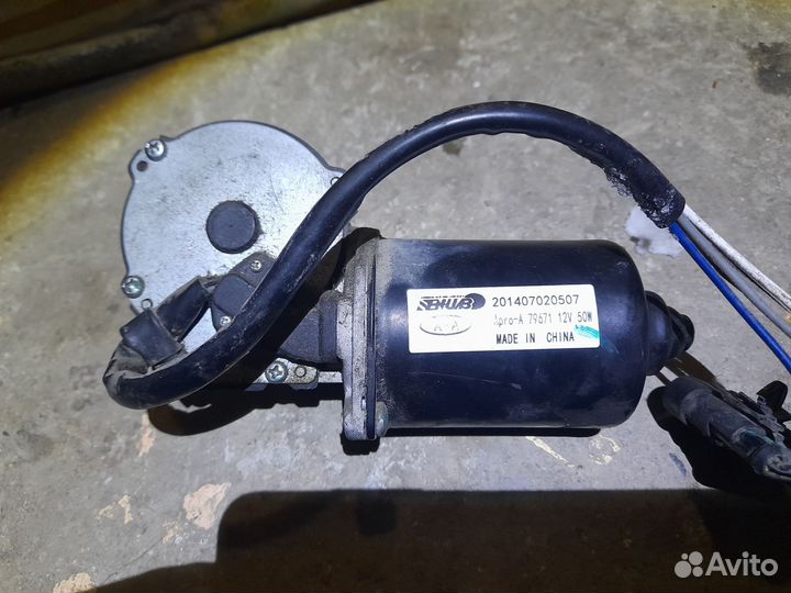 Моторчик на дворники