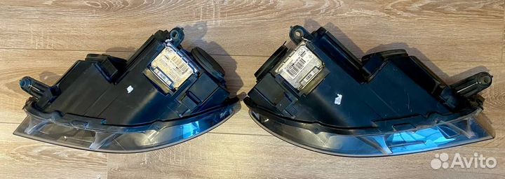 Фары VW Scirocco ксеноновые (комплект)