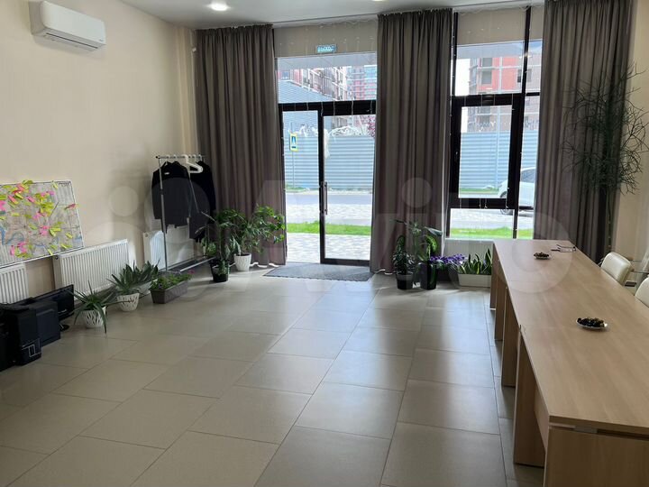 Торговая площадь, 68.4 м²