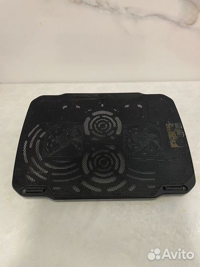 Подставка с охлаждением для ноутбука