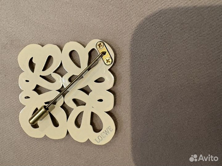 Брошь loewe оригинал