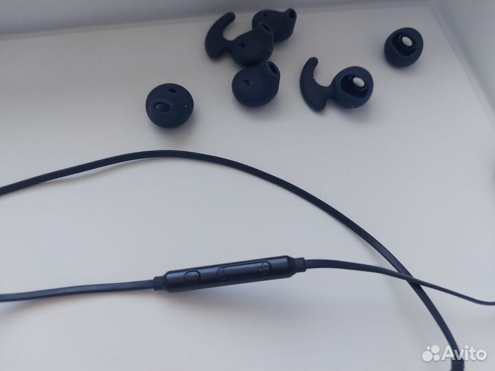 Проводные наушники Samsung