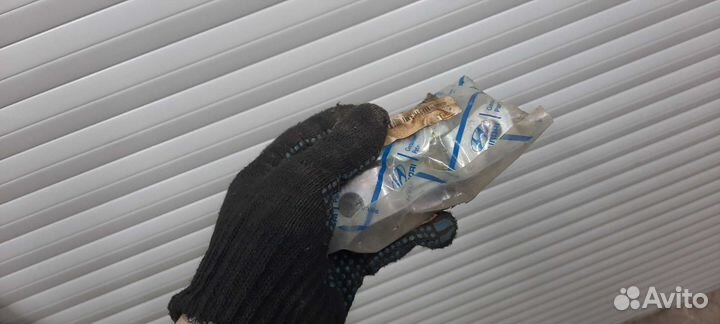 Петля двери верх. зад. П. Hyundai Solaris/2013