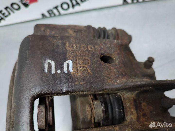 Суппорт передний Volvo S40 (VS16) 1997 г.в