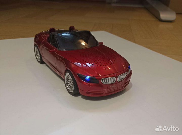 Машинка - радиоприемник со светомузыкой