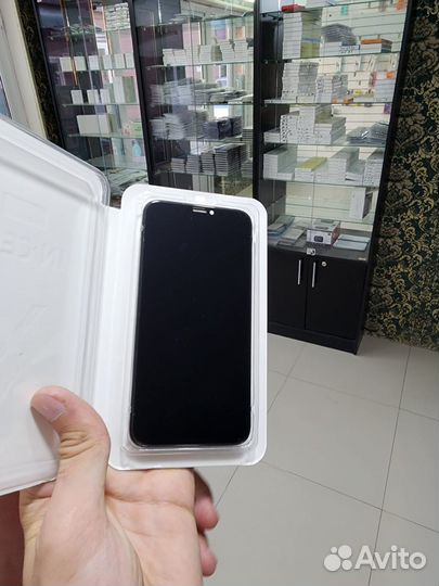 Дисплей iPhone X