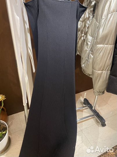 Плвтье макси в обтяжку