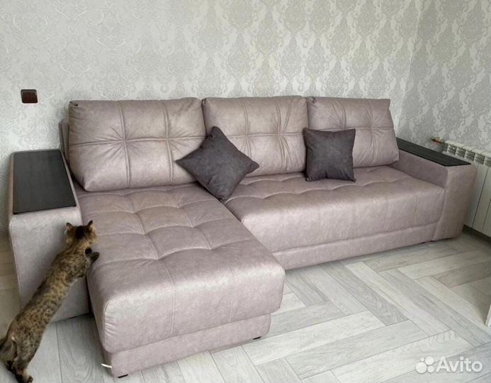 Бежевый угловой диван в рассрочку