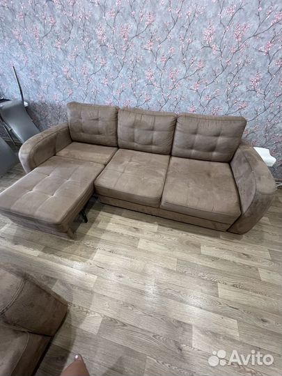 Диван и кресло