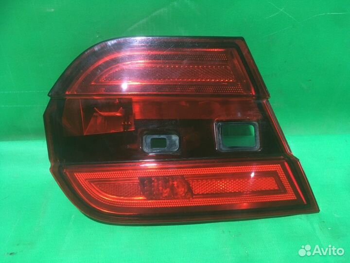 Фонарь в крышку багажника задний левый Jaguar Xf