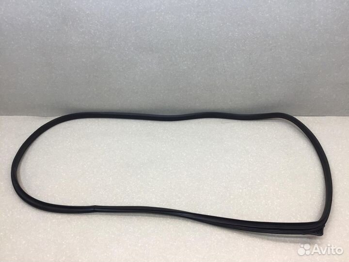 Уплотнитель двери Kia Optima IV 2016