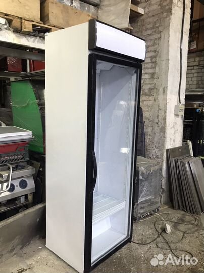 Холодильный шкаф б/у