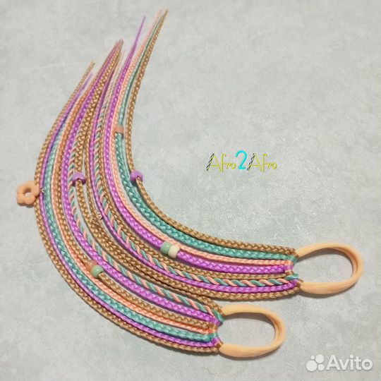 Короткие косички на резинках 