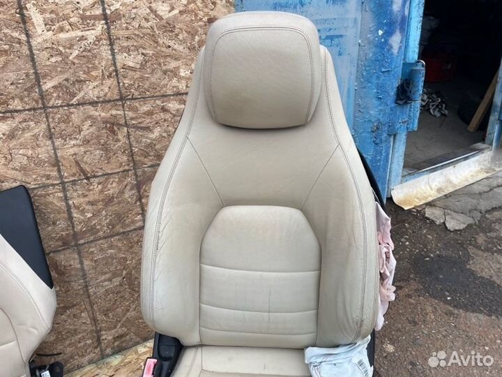 Кожаный салон Mercedes-Benz C W204 1.8 2012