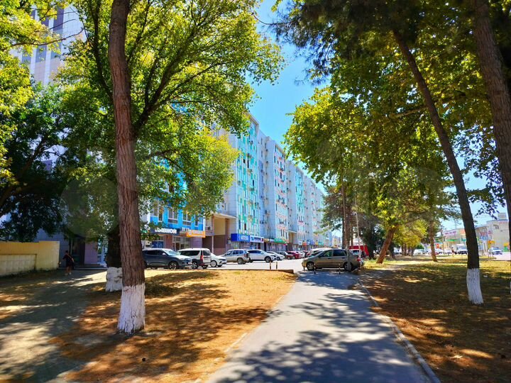 2-к. квартира, 60,5 м², 1/9 эт.