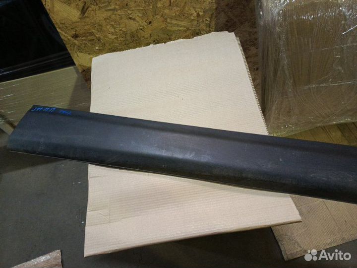 Молдинг передней правой двери Nissan Qashqai J11