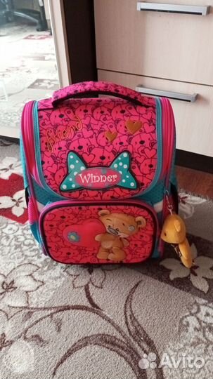 Рюкзак школьный для девочки 1 класс