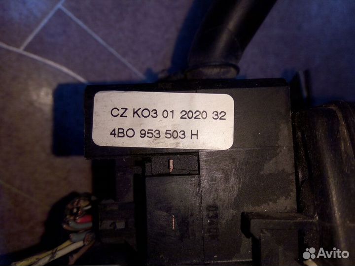 Переключатель подрулевой VW passat/ Audi A6