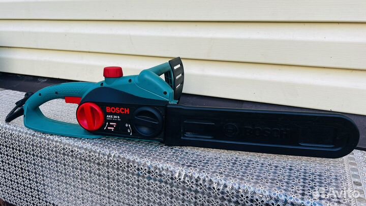 Электропила Bosch