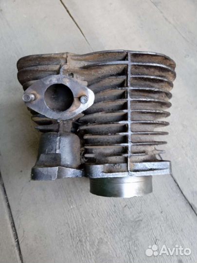 Цилиндр к-750