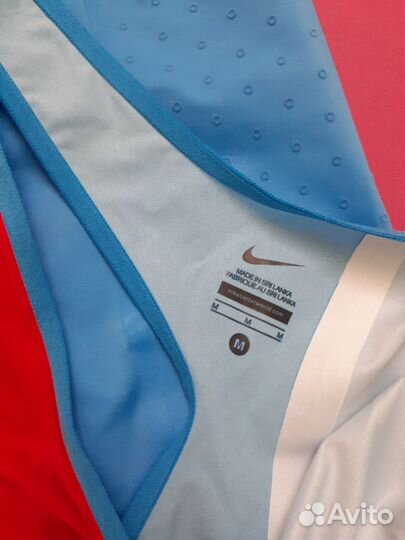 Комбинезон Nike для легкой атлетики